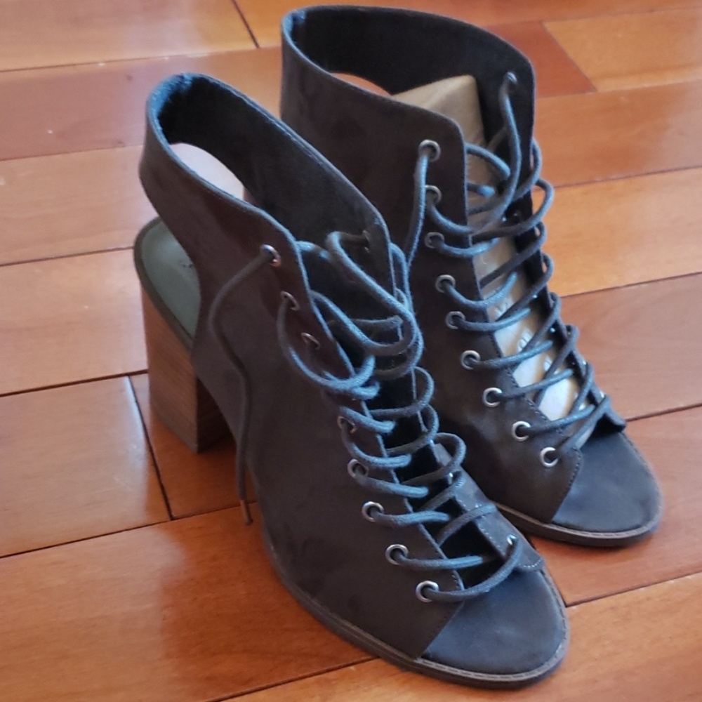Open toe heels
